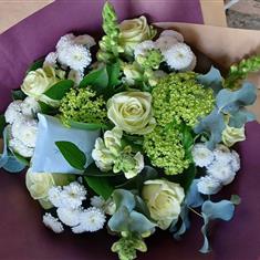 Pearl Handtied Bouquet